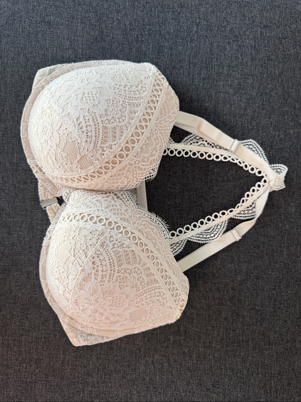 Victoria's Secret 36DDD Dream Angels Cream Lace Push-Up Bra with Lace Trim